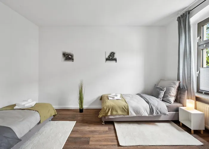Wupper Home Ii, Top Lage Ideal Fuer Geschaeftsleute, Monteure, Familien, 3 Zimmer, Flachbild-Tv
