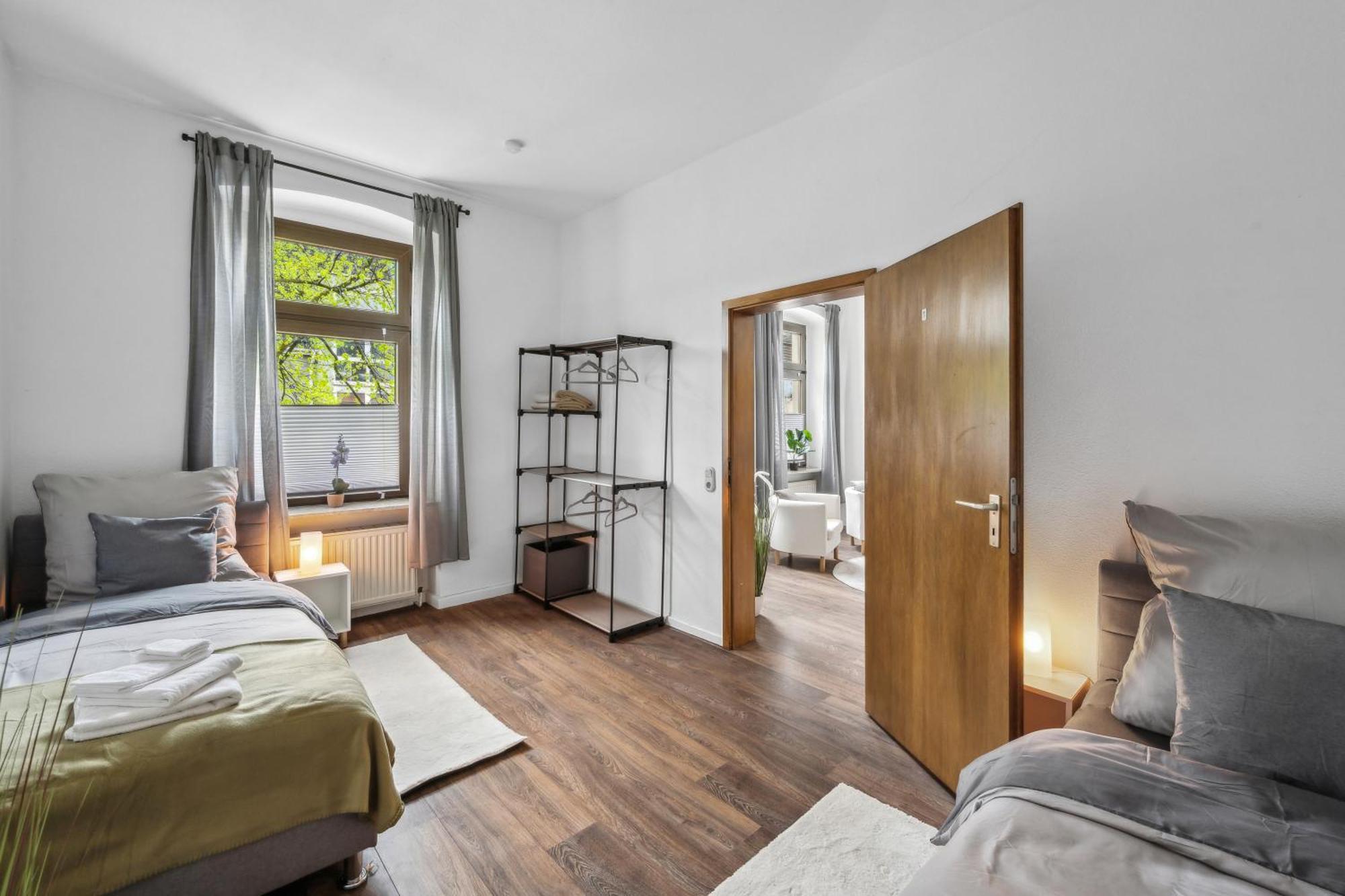 Wupper Ii, Lage Ideal Fuer Geschaeftsleute, Monteure, Familien, 3 Zimmer, Flachbild-tv Apartment Wuppertal