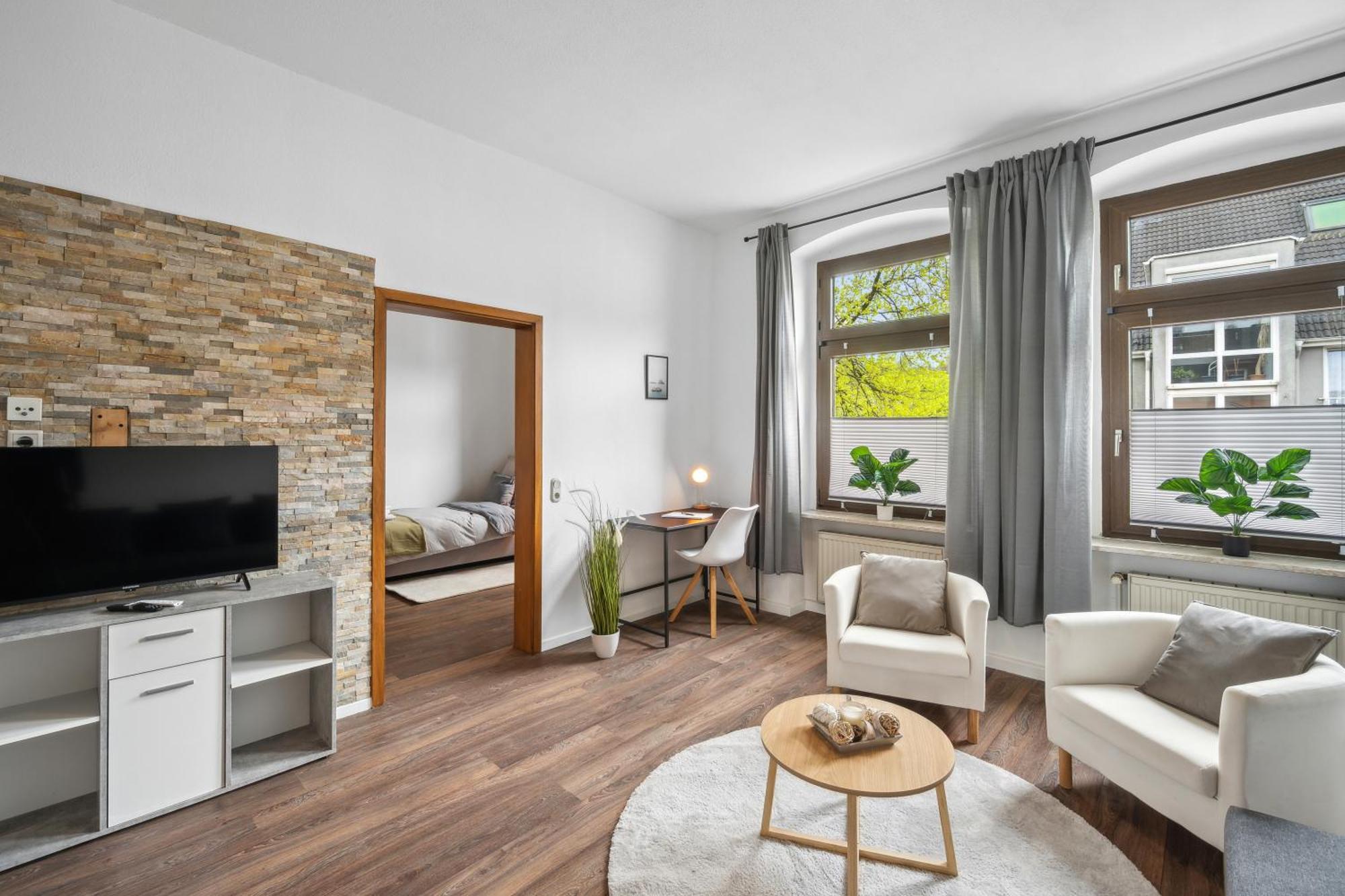 Wupper Ii, Lage Ideal Fuer Geschaeftsleute, Monteure, Familien, 3 Zimmer, Flachbild-tv Apartment Wuppertal